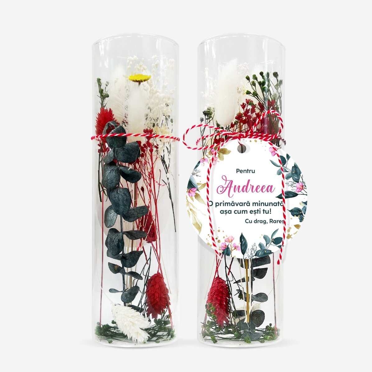 Adorno «martisor» de cristal con flores preservadas, personalizado con un mensaje: «La más querida»