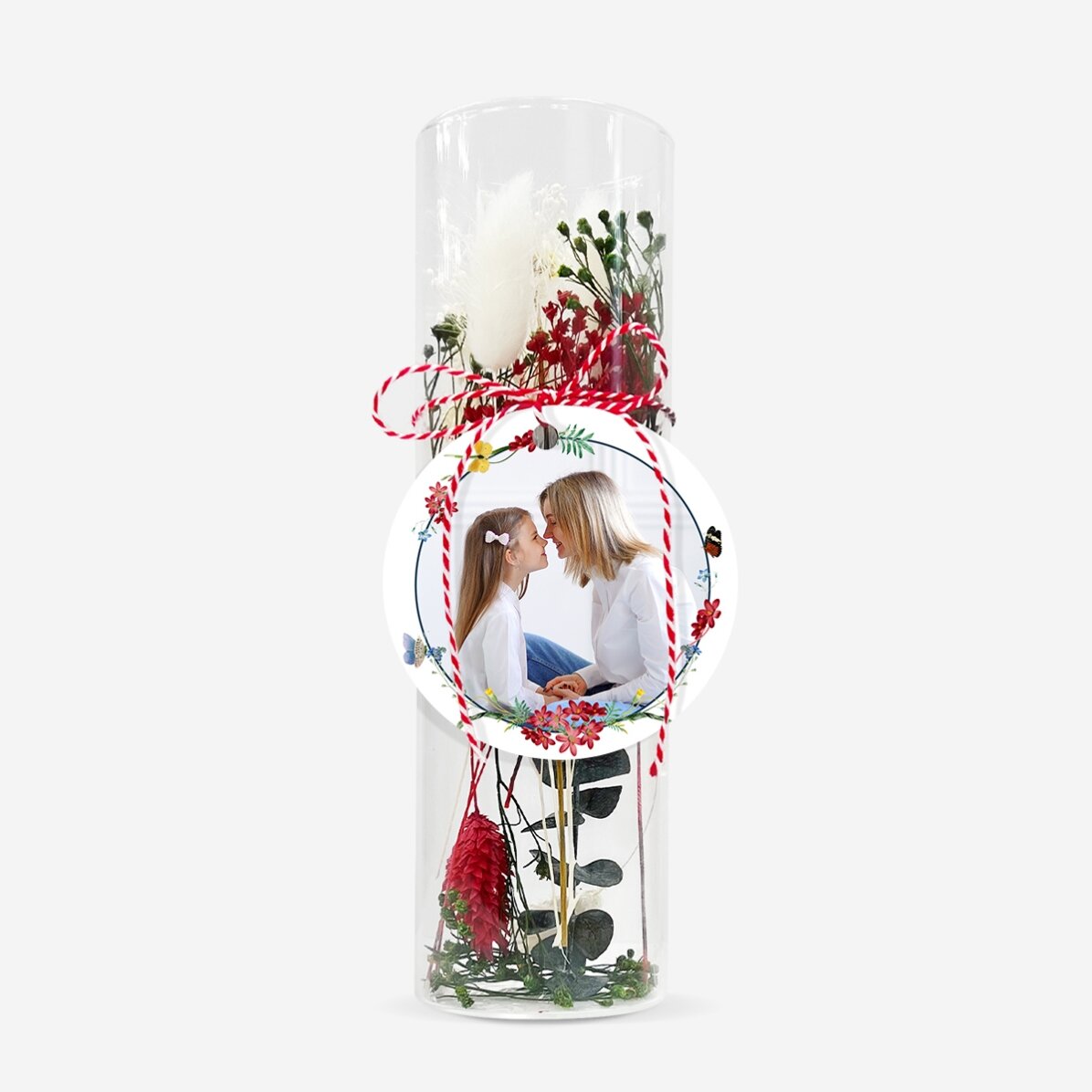 Adorno de martisor de cristal con flores preservadas, personalizado con una foto