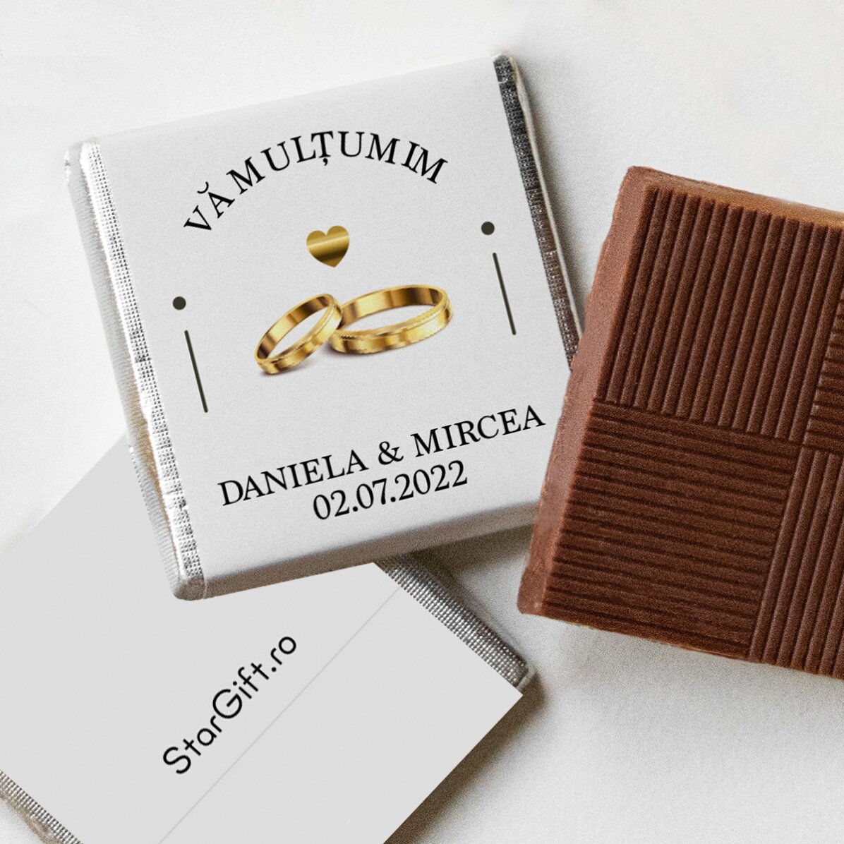 Mini bombones personalizados para recuerdo de boda con texto: «Gracias»