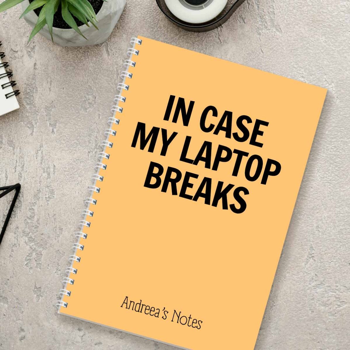 Portátil personalizado con texto - Broken Laptop
