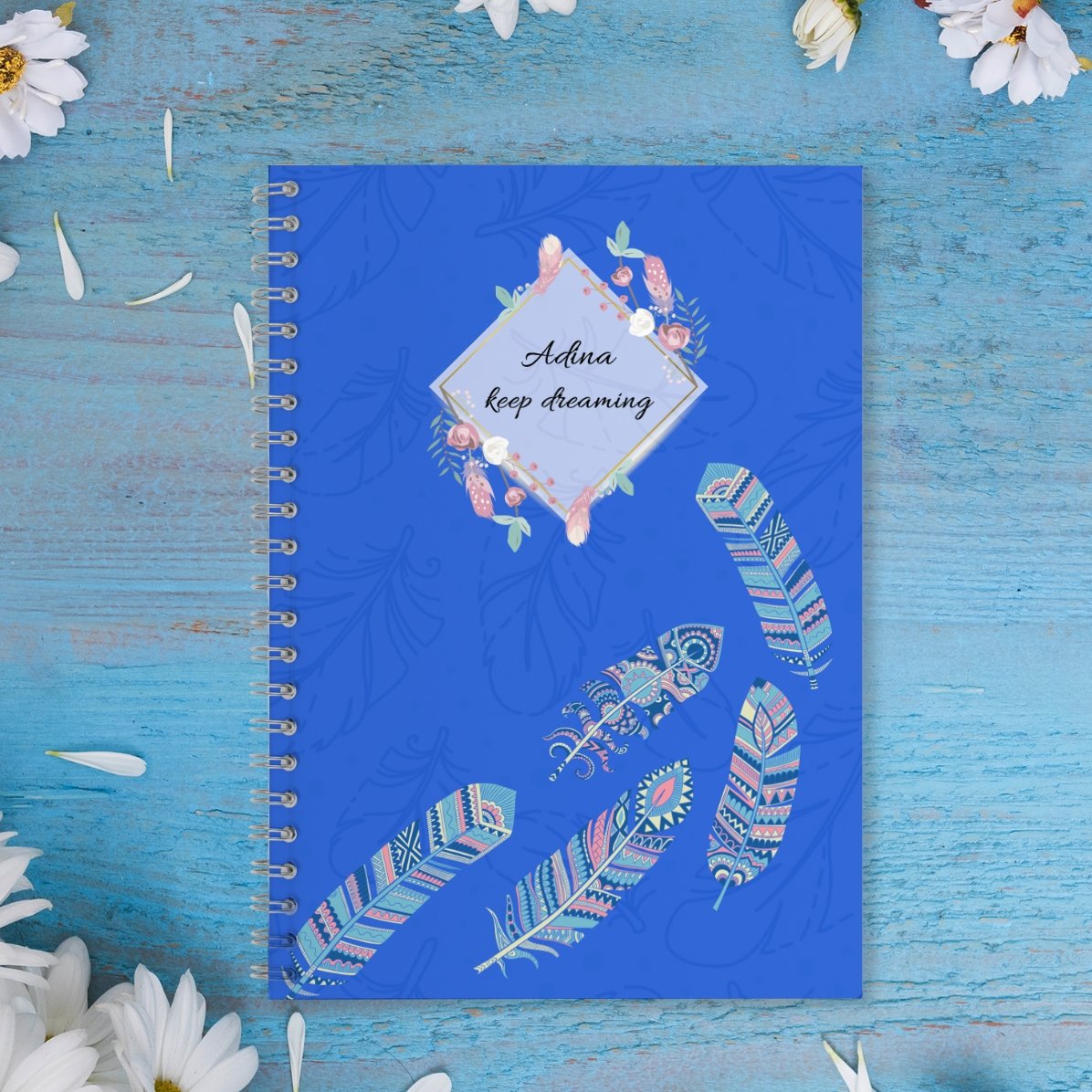 Cuaderno personalizado con texto: «Keep dreaming»