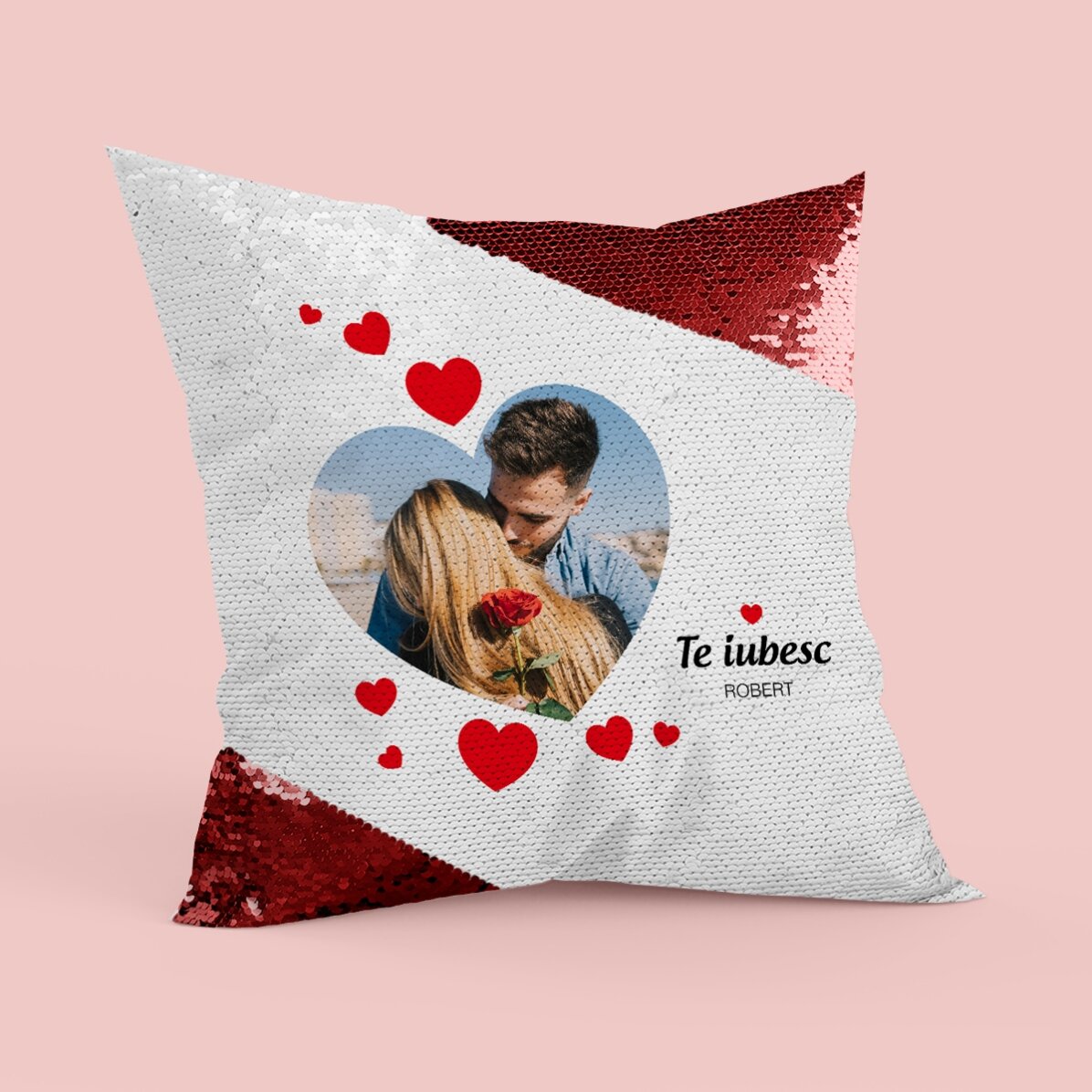 Cojín con lentejuelas personalizado con una foto y un mensaje de amor