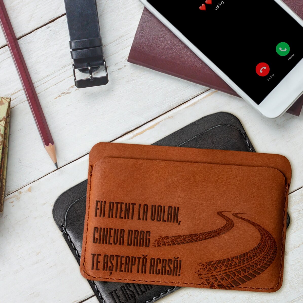 Cartera de piel personalizada con mensaje - ¡Presta atención!