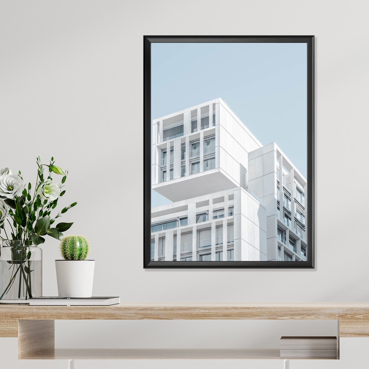 Cartel de un edificio en Madrid