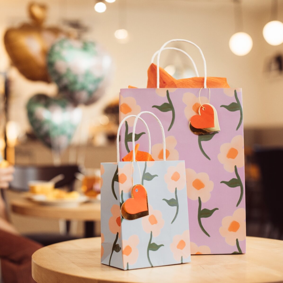 Bolsa de regalo - modelo con estampado floral variado