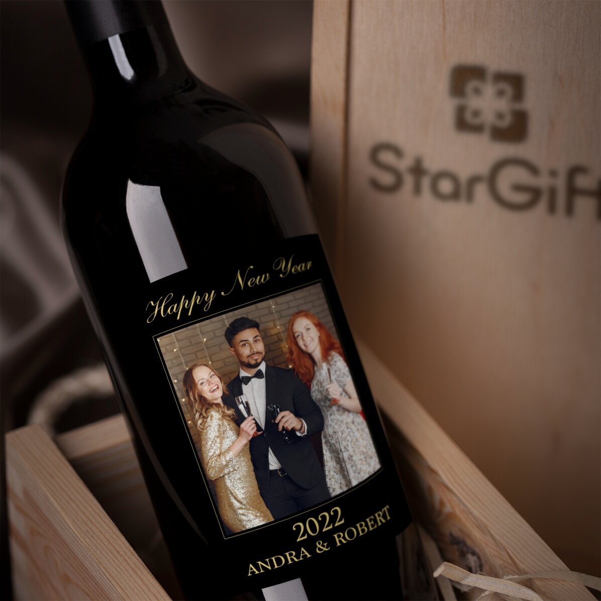 Vino personalizado con una foto y un texto: «Feliz Año Nuevo»
