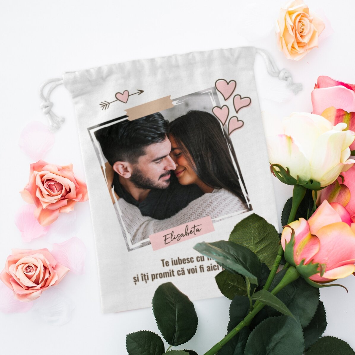 Bolsita pequeña para regalos personalizada con una foto y un texto - In love
