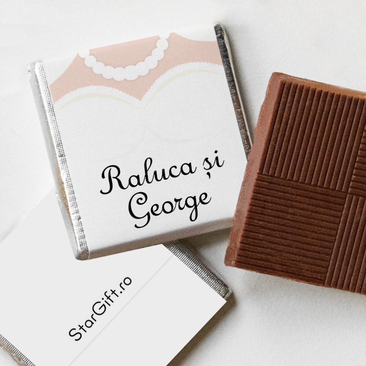 Lote de 10 minichocolates personalizados con texto: «Mr and Mrs»