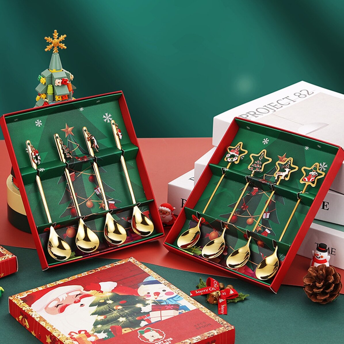 Gift set of 4 golden Christmas spoons