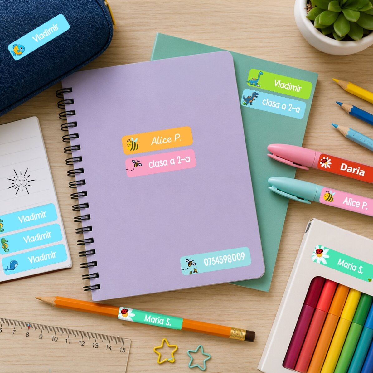 Lote de 36 pegatinas (etiquetas autoadhesivas) personalizadas para la guardería o el colegio