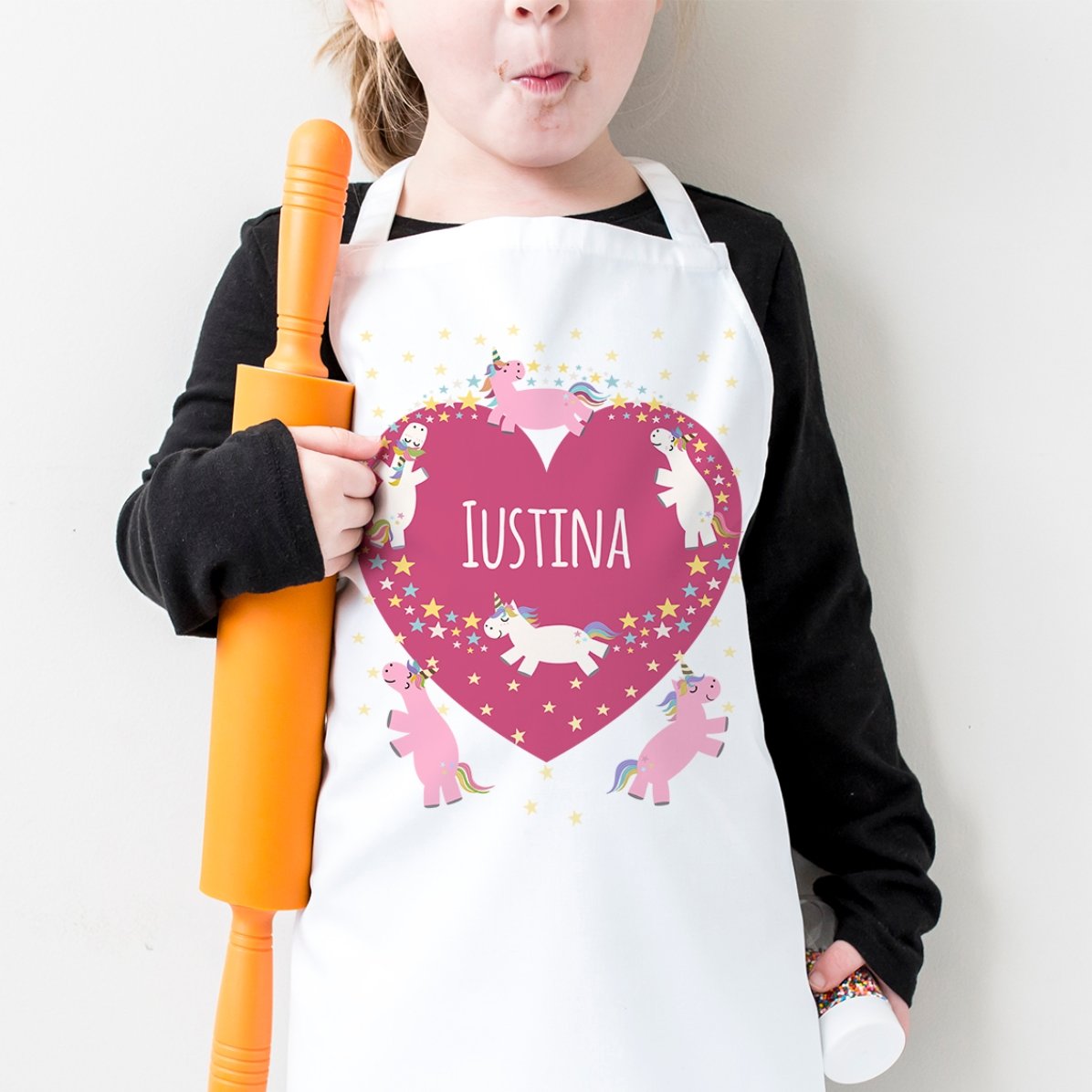 Camiseta personalizada para niños con texto: «Unicornios»