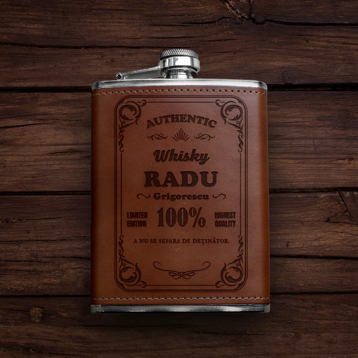 Botella de bolsillo personalizada forrada en piel - Authentic Drink