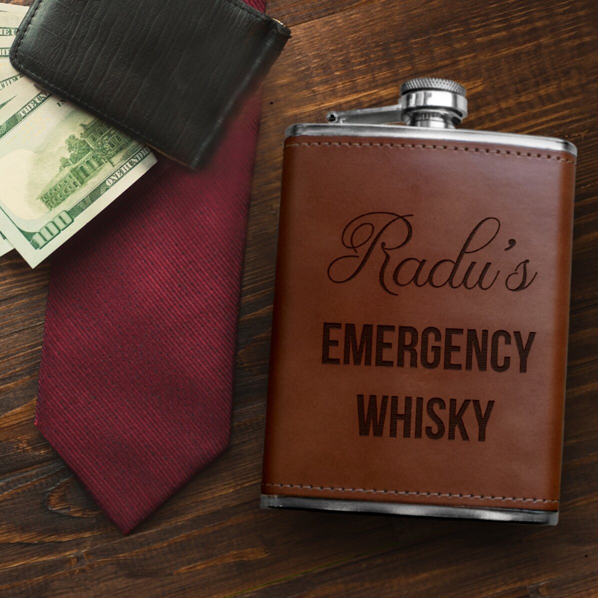 Botella de bolsillo personalizada forrada en piel - Emergency Tequila