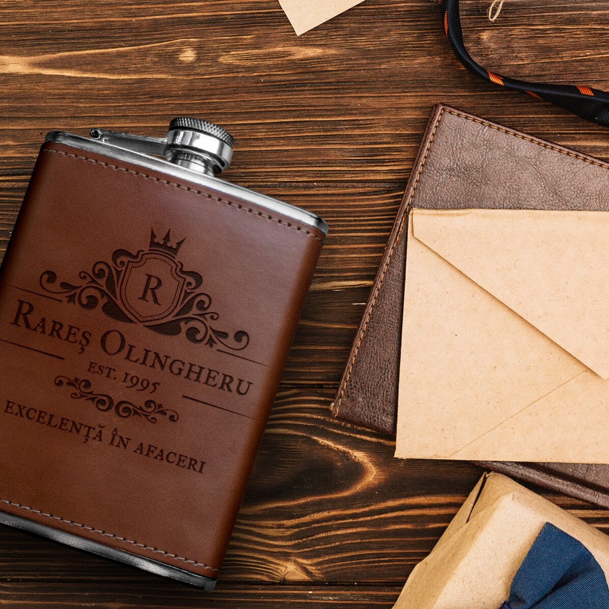 Botella de bolsillo personalizada forrada en piel - Excellence