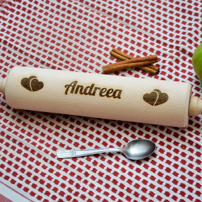 Palillo de madera personalizado con el nombre de tu pareja