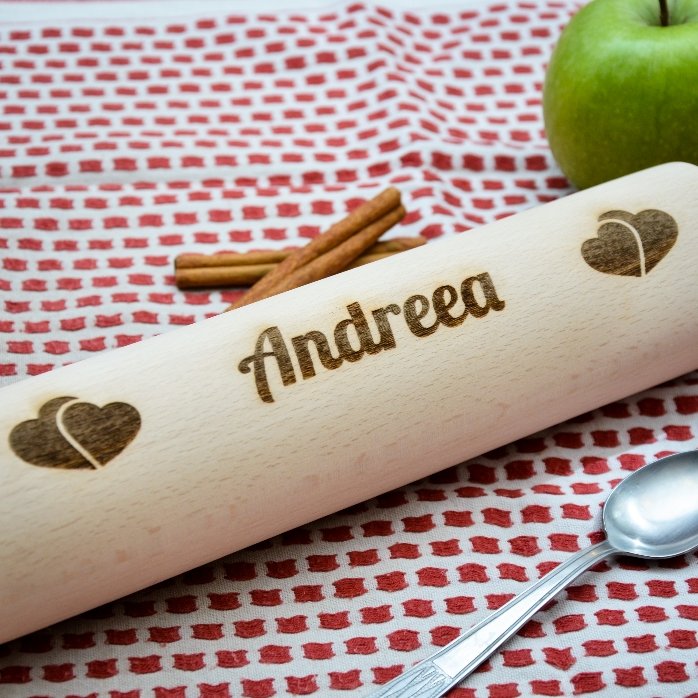 Palillo de madera personalizado con el nombre de tu pareja