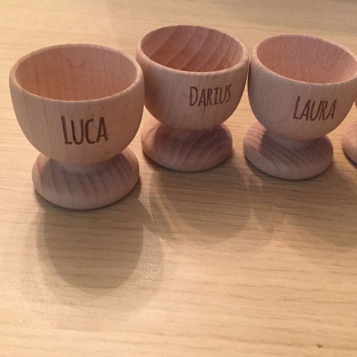 Huevera personalizada para parejas