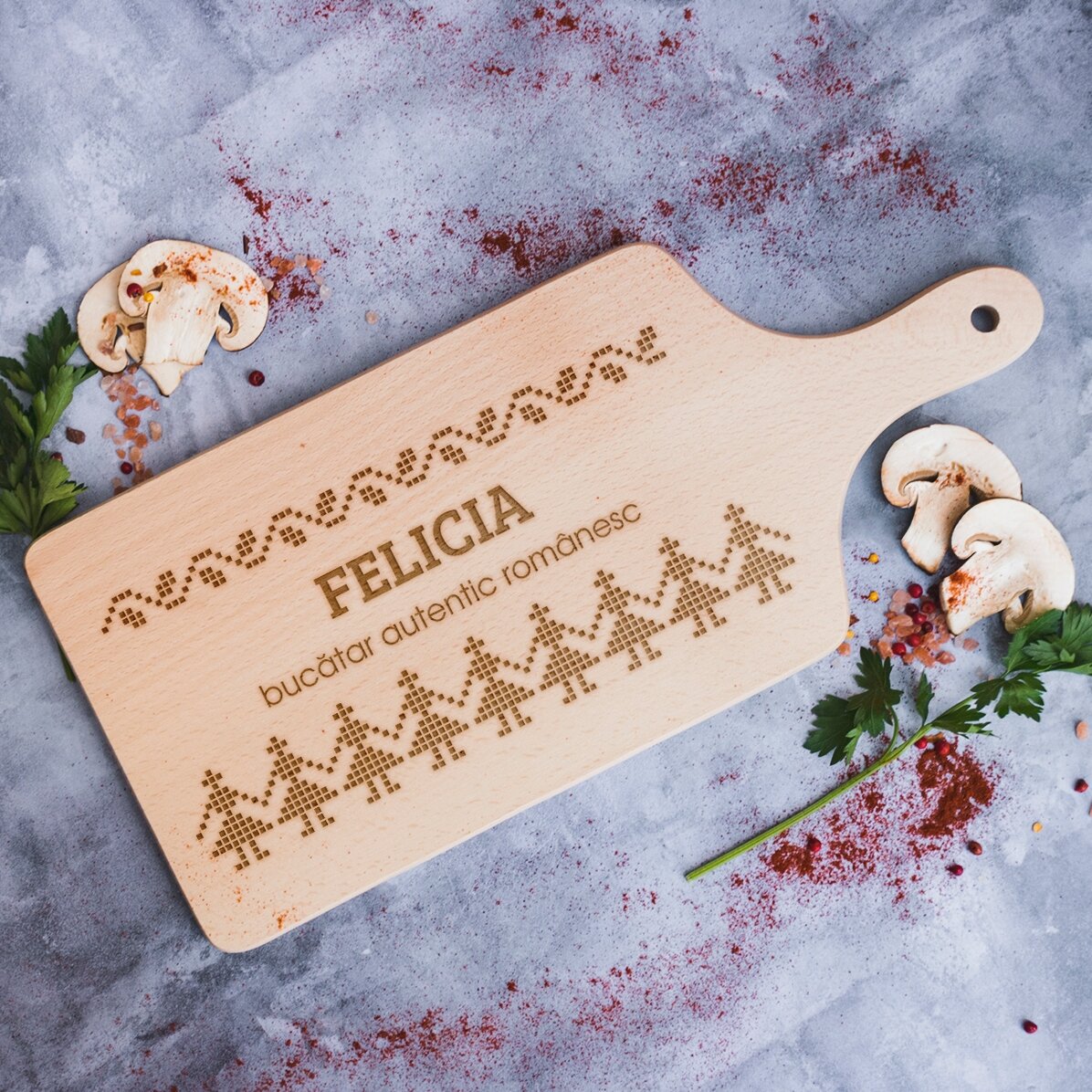 Picadora personalizada, auténticamente rumana