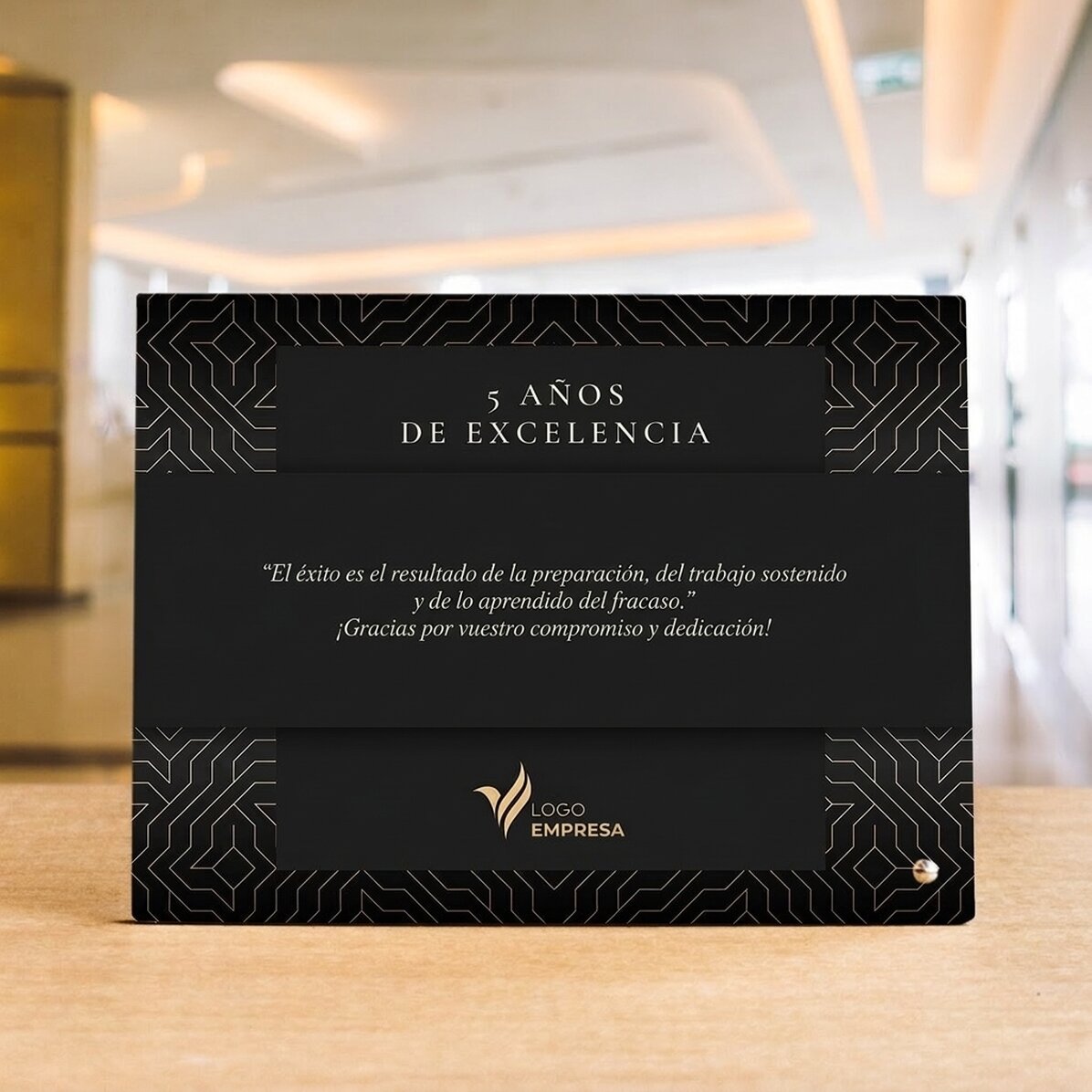 Marco de fotos de escritorio personalizado con logotipo y texto - Aniversario de la marca (negro)