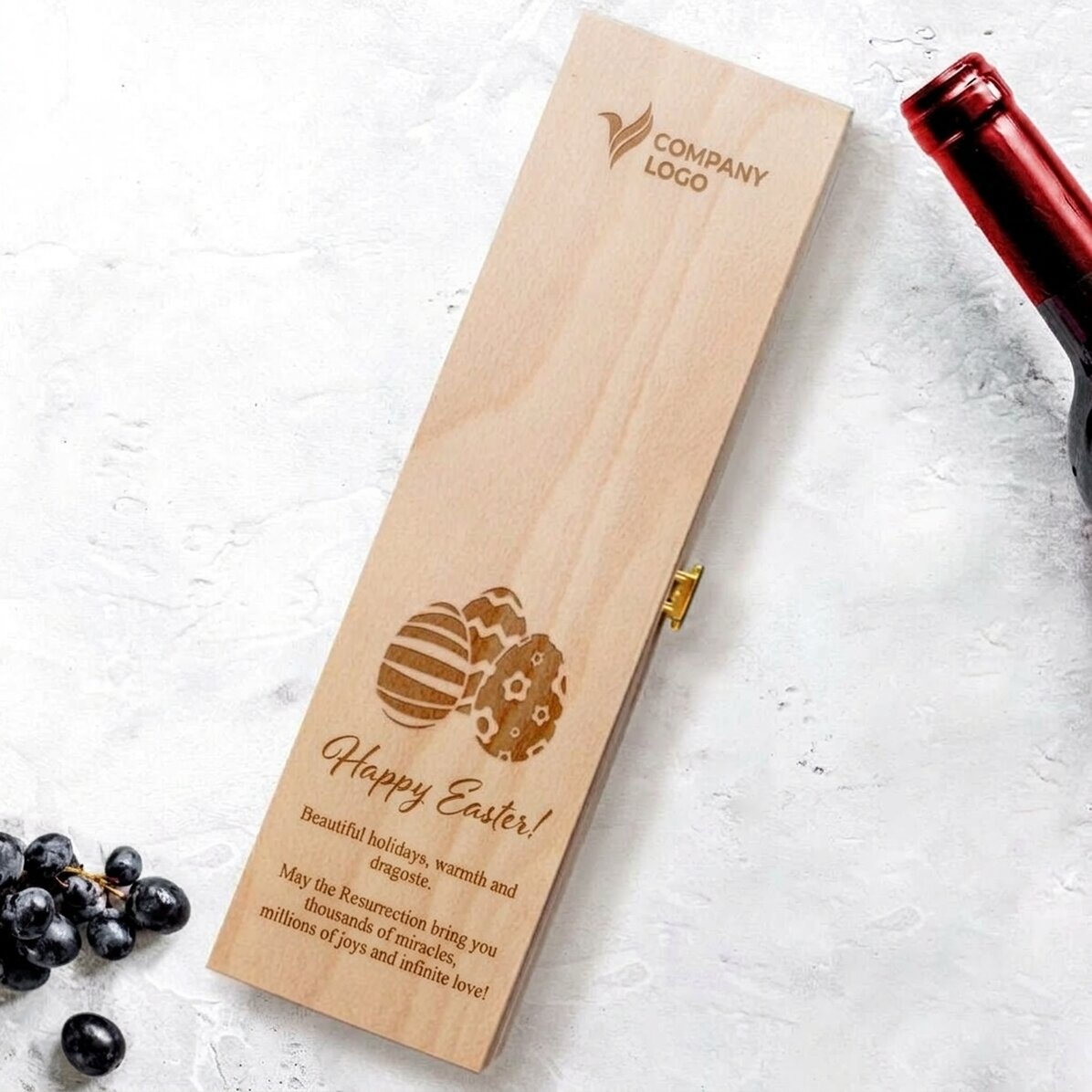 Caja de vino personalizada con logotipo y mensaje para Semana Santa