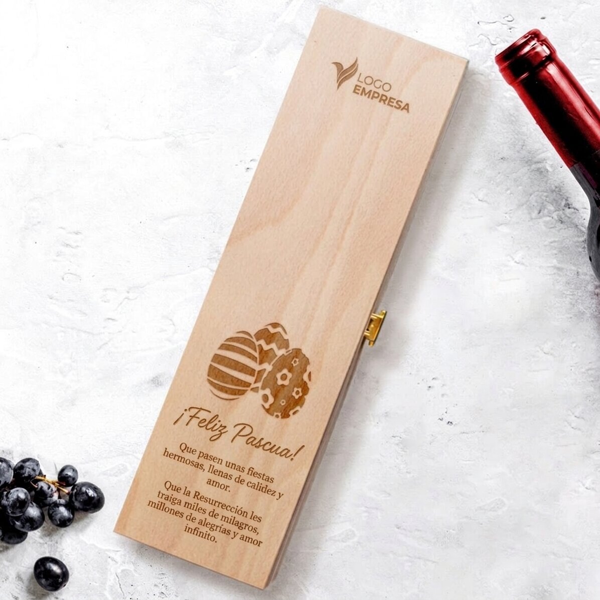 Caja de vino personalizada con logotipo y mensaje para Semana Santa