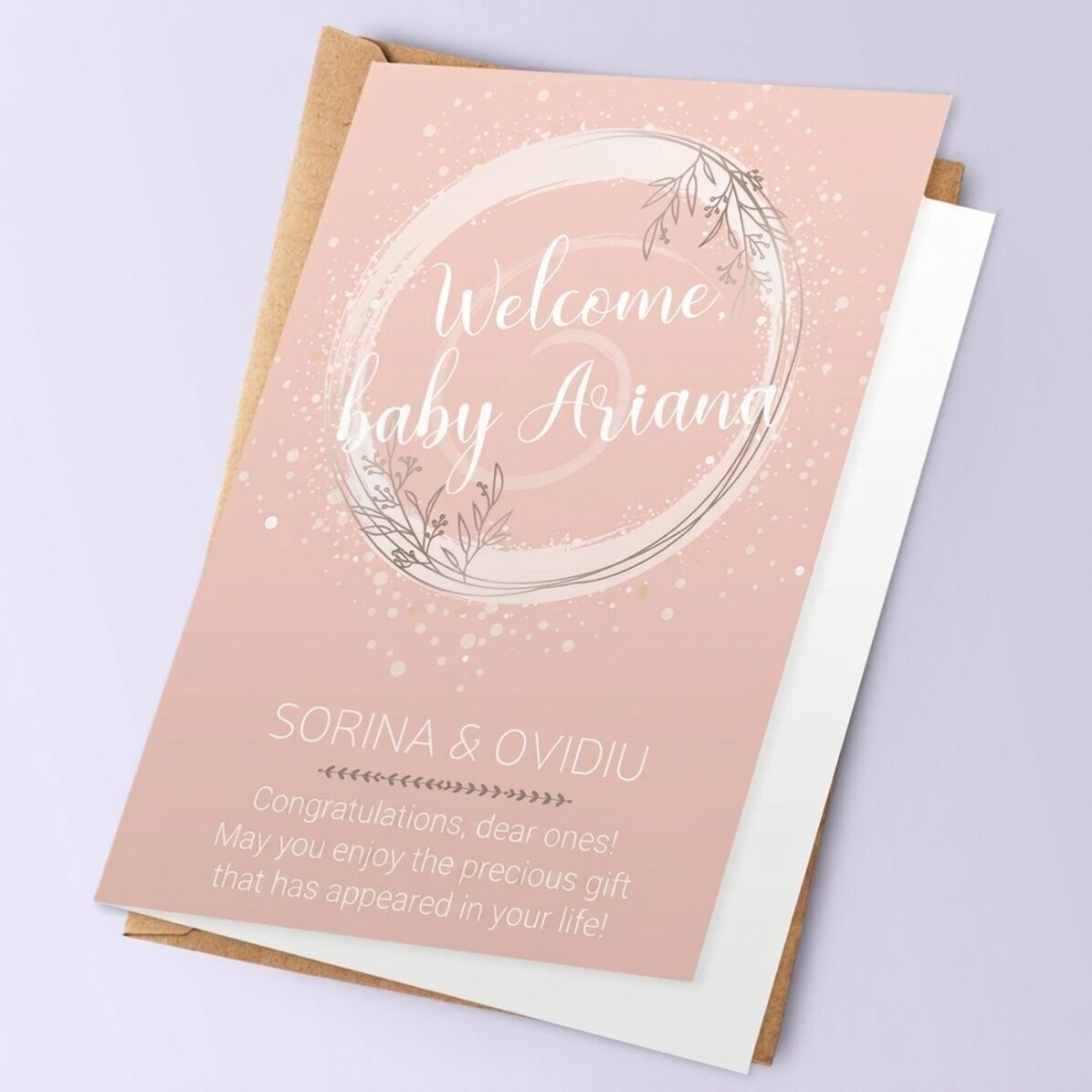 Tarjeta de felicitación personalizada con texto: «¡Bienvenido, bebé!»