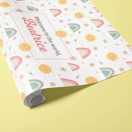 Papel de regalo personalizado con texto: «Baby girl»