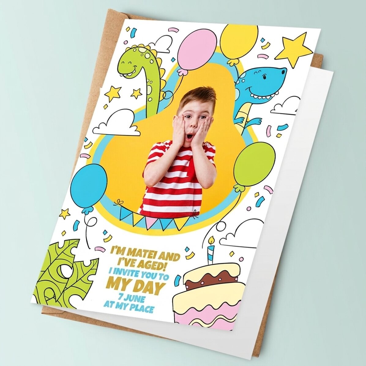 Tarjeta de felicitación personalizada con una foto y un texto - Dinosaurios
