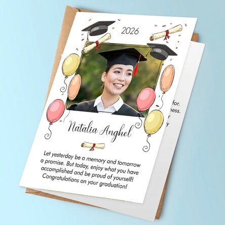 Tarjeta de felicitación personalizada con una foto y un texto - Graduación