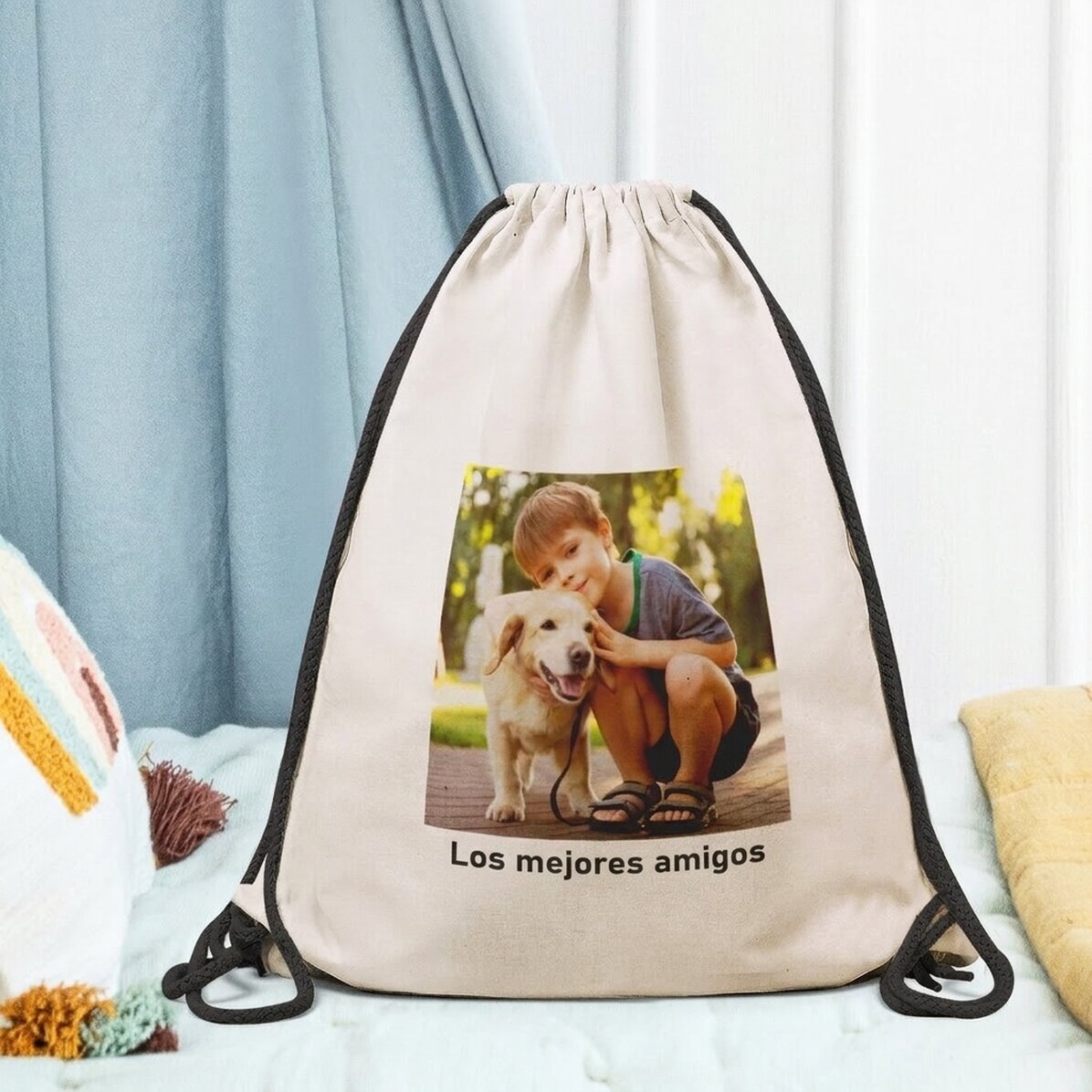 Mochila personalizada con una foto cuadrada y texto