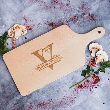 Personalised chopping board - Monogram and name