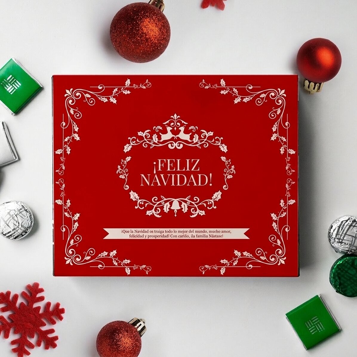 Caja de bombones personalizada con el mensaje: «¡Feliz Navidad!»