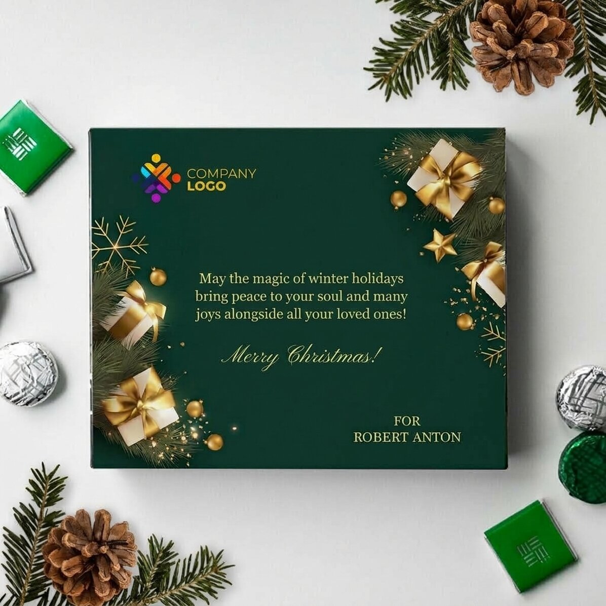 Caja de bombones personalizada con logotipo y texto: «Felices fiestas»