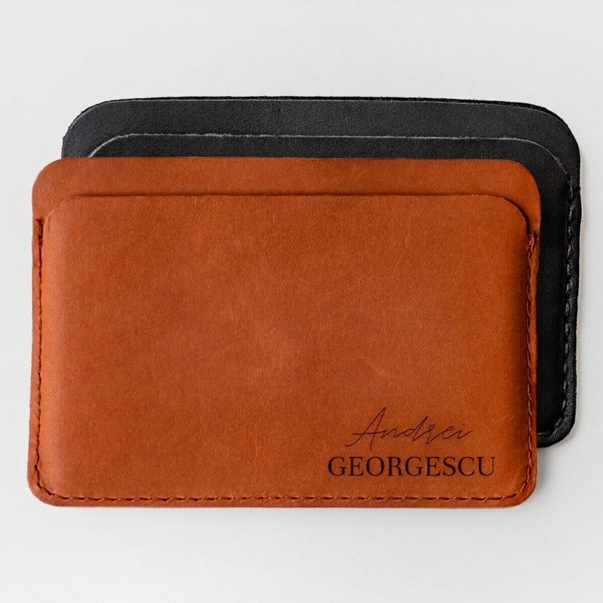 Cartera de piel personalizada con dos nombres