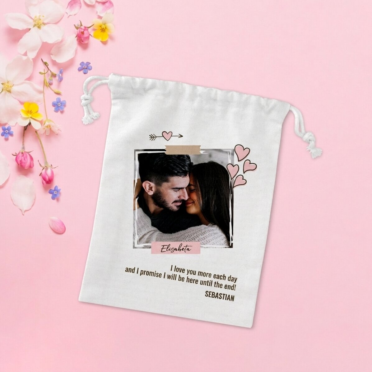 Bolsita pequeña para regalos personalizada con una foto y un texto - In love