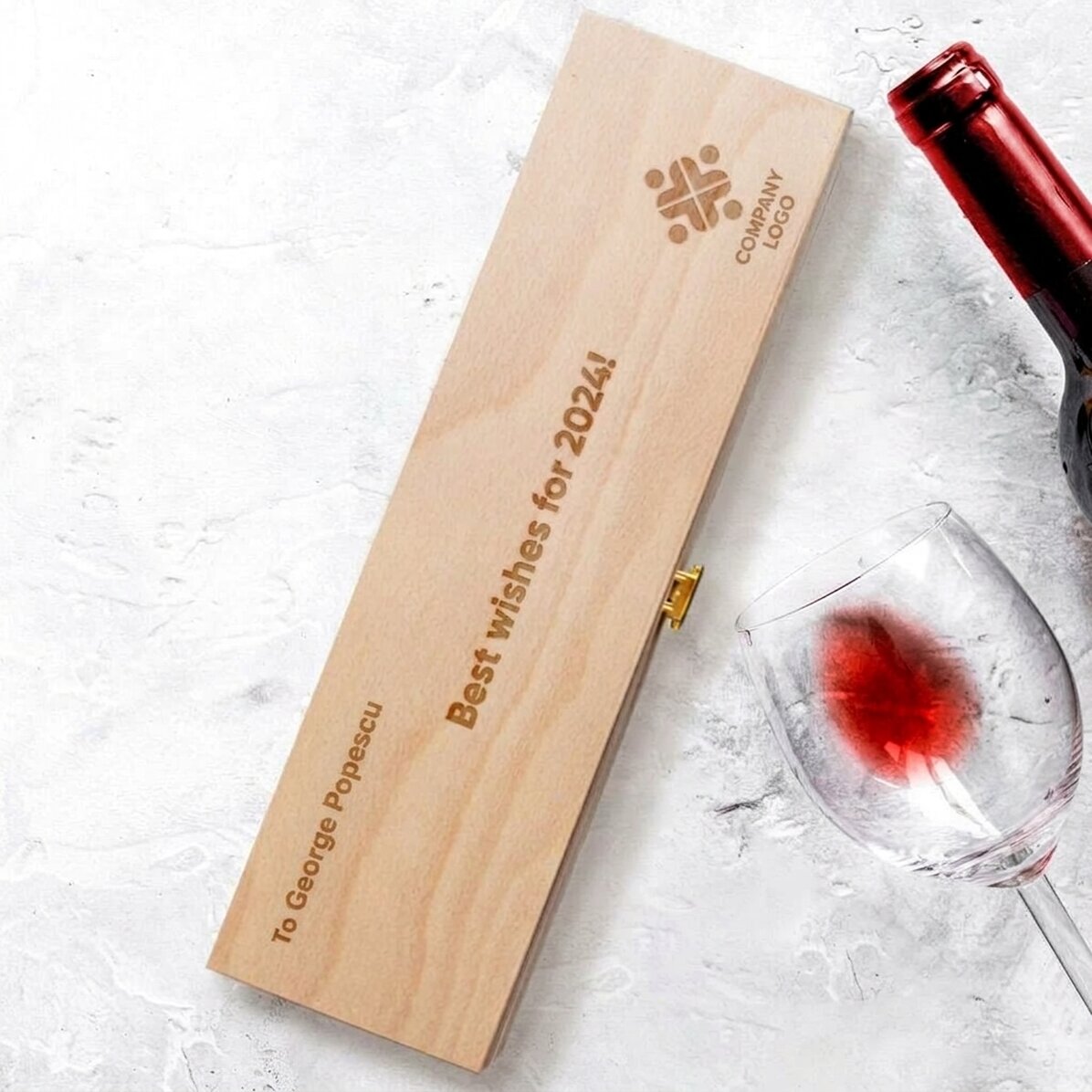 Caja de vino personalizada con logotipo y mensaje
