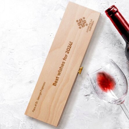 Caja de vino personalizada con logotipo y mensaje