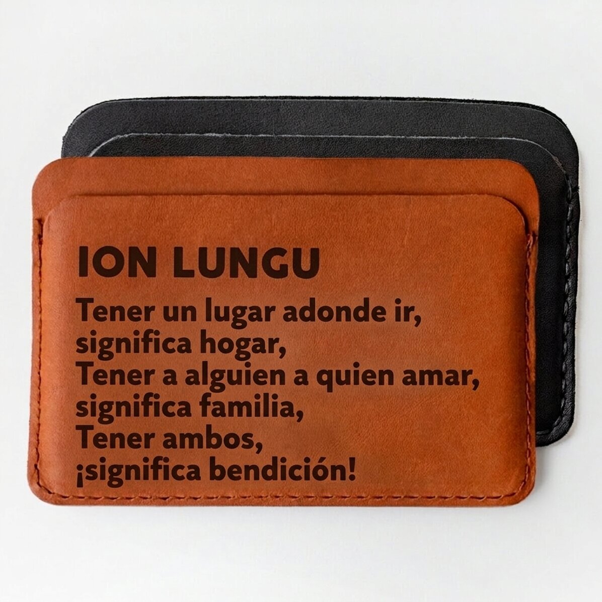 Cartera de piel personalizada con un mensaje para la familia