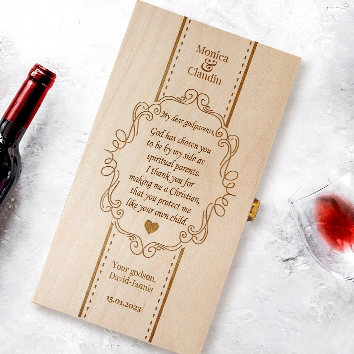 Caja de vino personalizada para dos botellas - Agradecimiento a los padrinos de bautizo