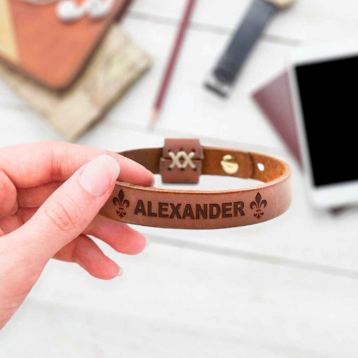 Pulsera de piel personalizada con nombre para hombre