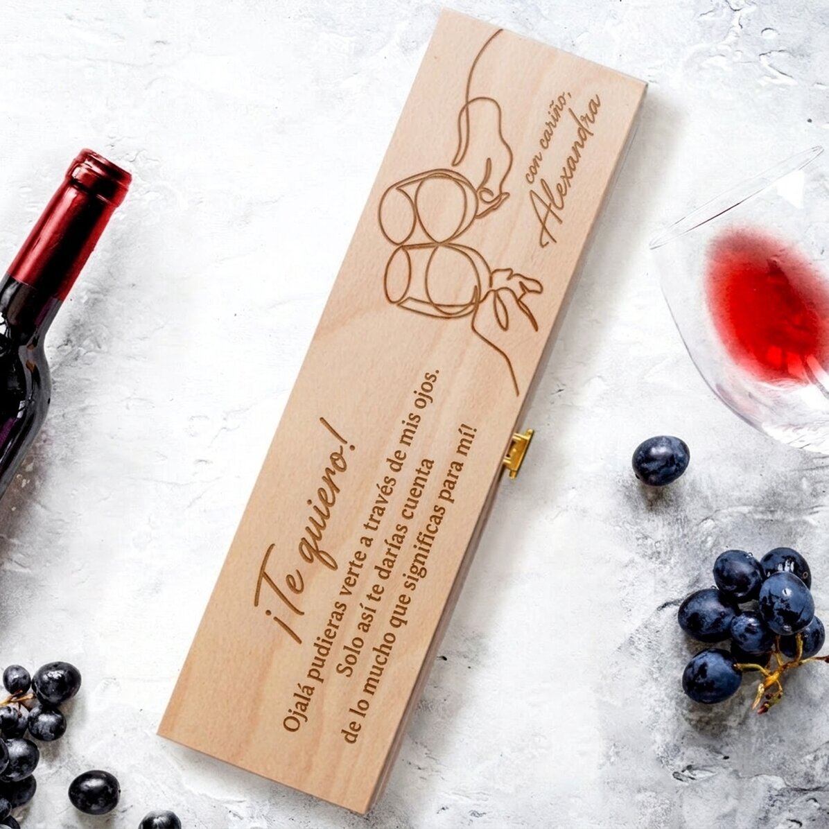 Caja de vino personalizada con mensaje y firma: «¡Te quiero!»