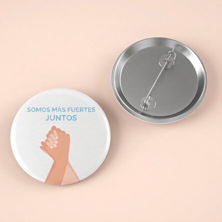 Chapa personalizada con texto: «Together»