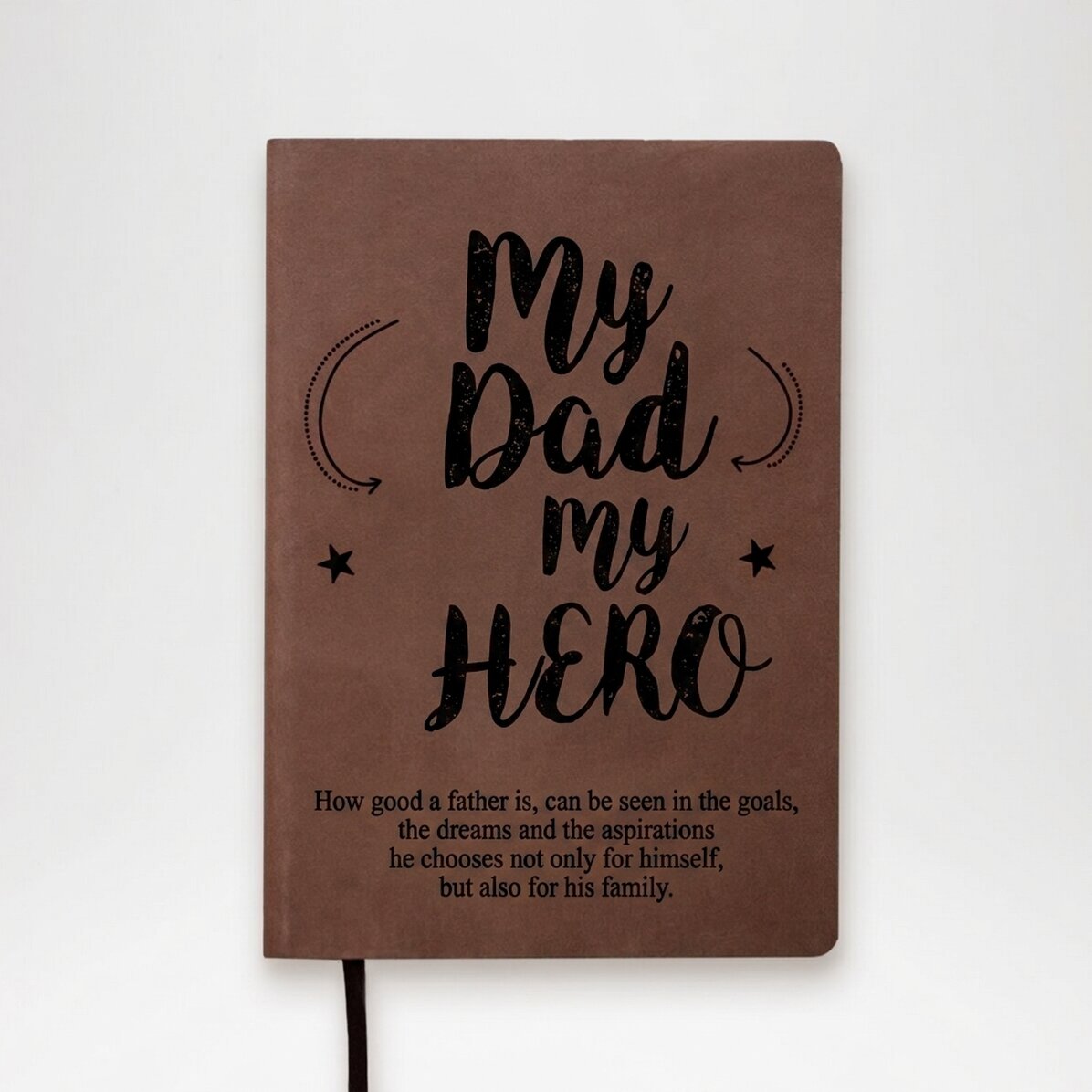 Agenda de piel personalizada con el texto: «Mi padre, mi héroe»