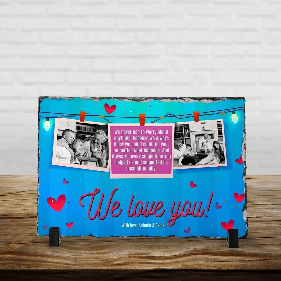 Placa de pizarra personalizada con dos fotos y un mensaje para los abuelos