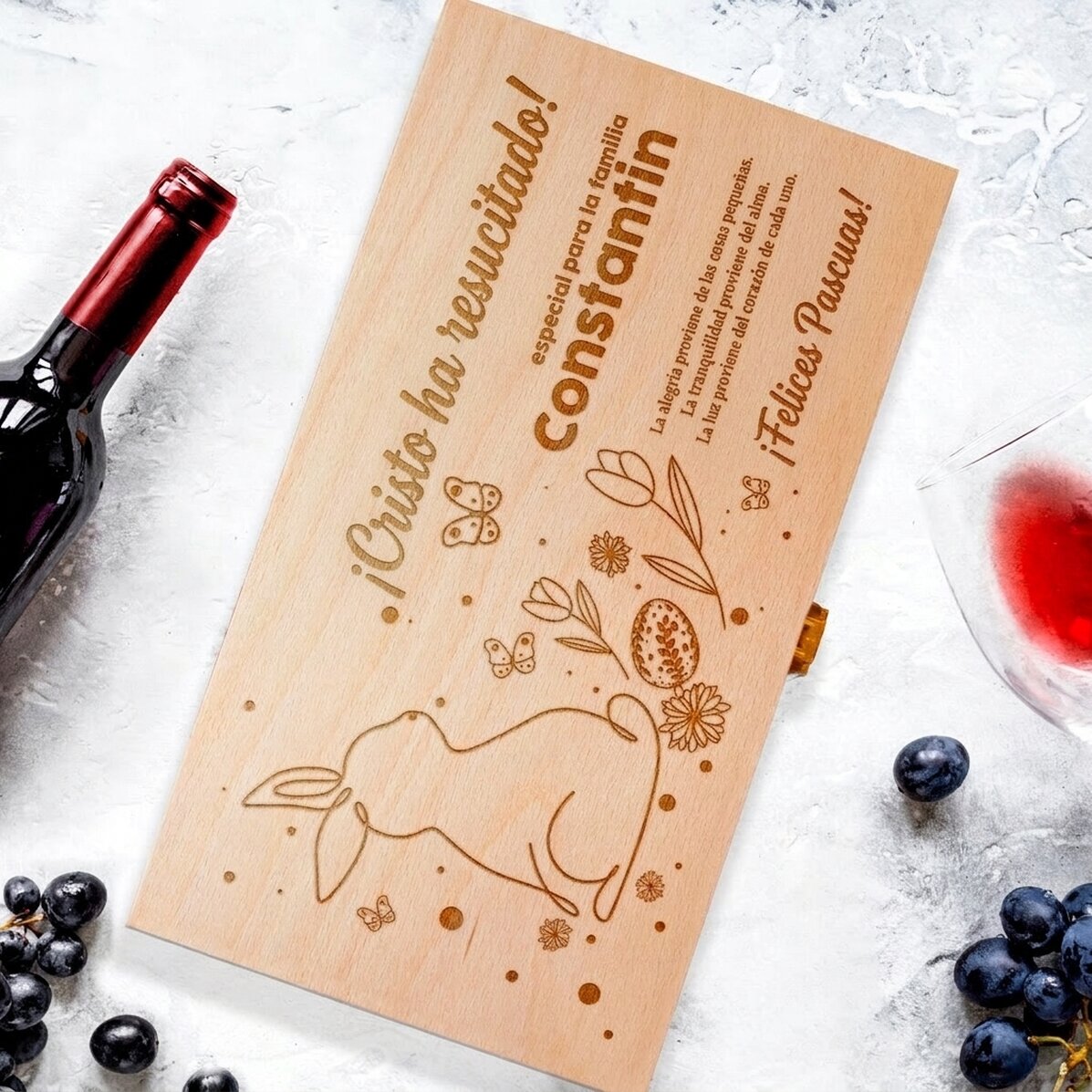Caja de vino personalizada para dos botellas con el texto: «¡Cristo ha resucitado!»