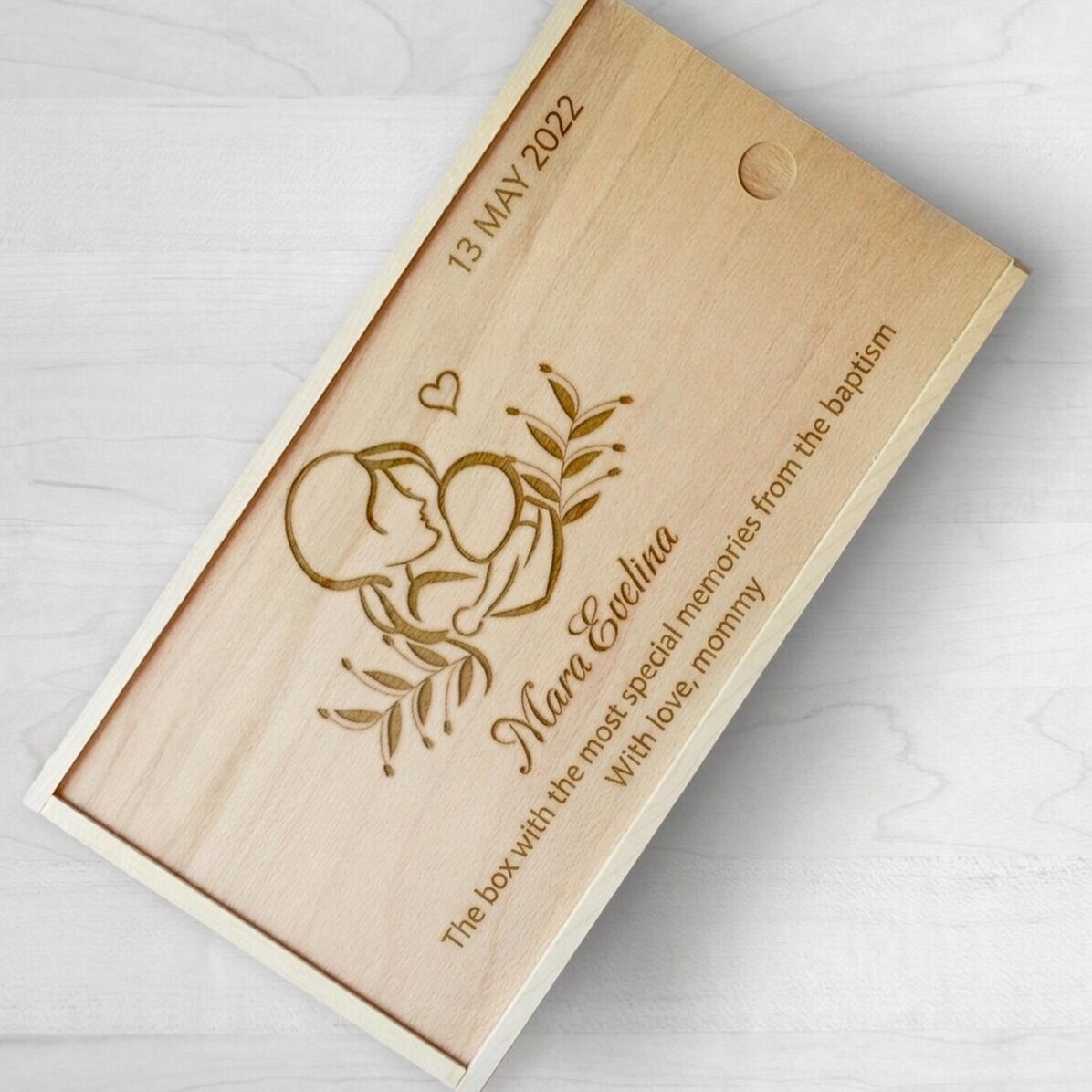 Caja de regalo personalizada de madera - Recuerdos del bautizo