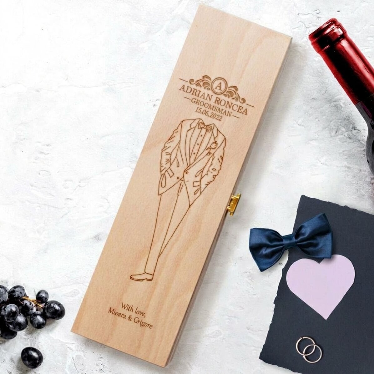 Caja de vino personalizada con texto - Padrino de boda