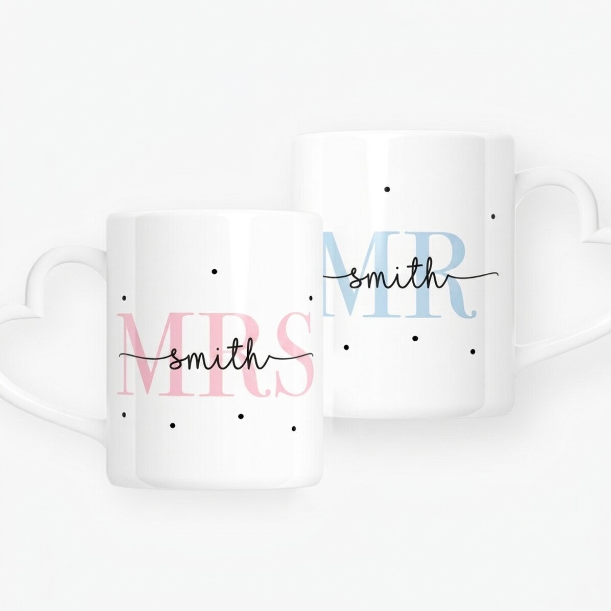 Tazas para parejas personalizadas con texto y fecha - MRS & MR - modelo con asa en forma de corazón