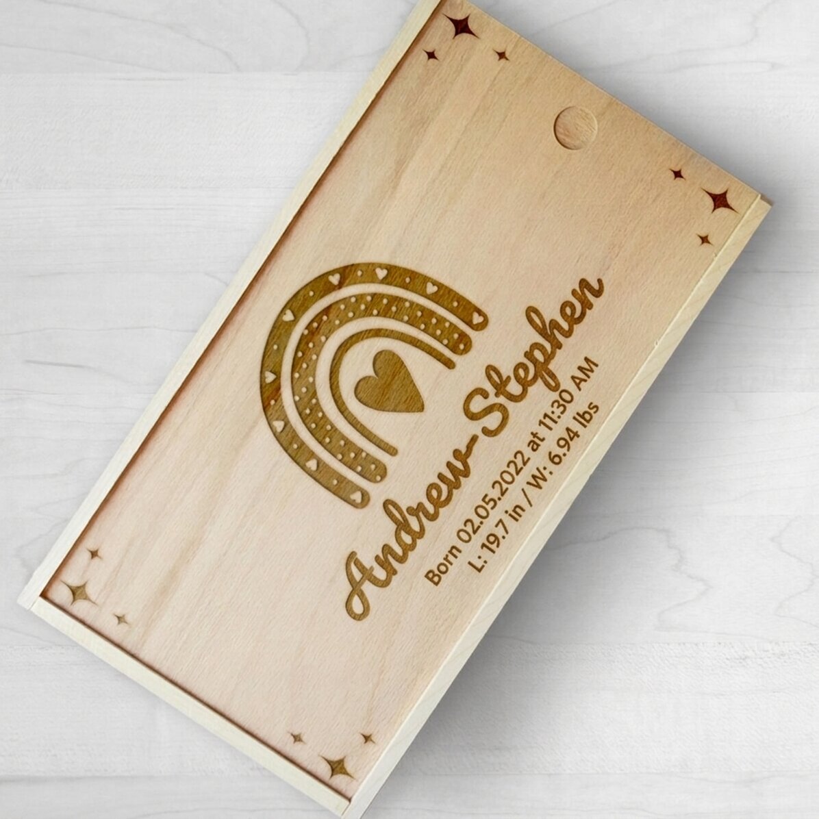 Caja de regalo personalizada de madera con texto - La caja de los recuerdos para recién nacidos