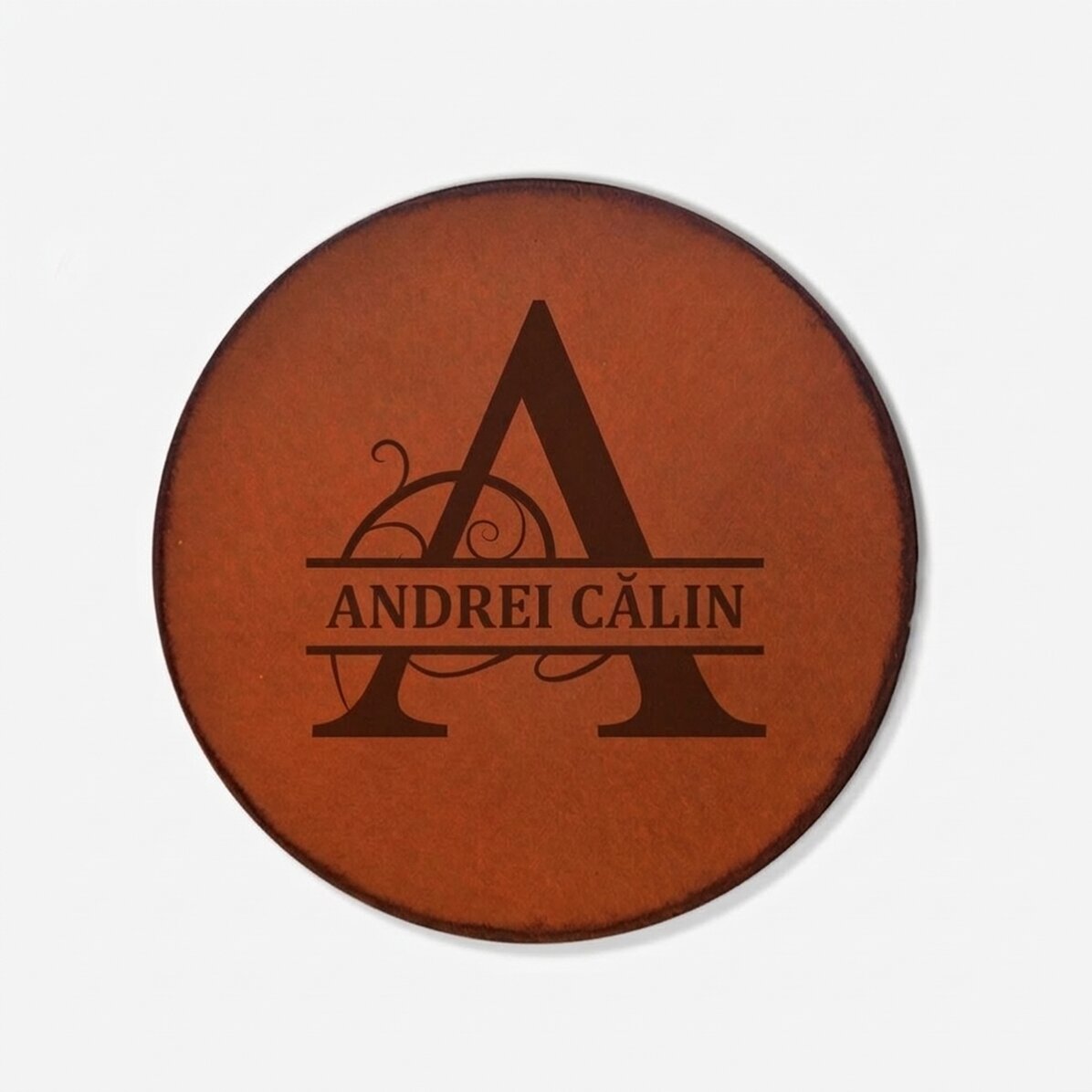 Posavasos de piel personalizado con monograma y texto